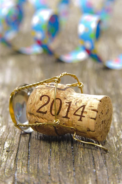 Champagne cork geopend voor nieuwjaarsfeest 2014 Stockfoto