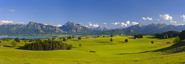 Panoramy krajobrazu wiejskiego w Bawarii — Zdjęcie stockowe