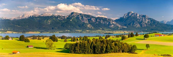 Vista Panorâmica Para Cordilheira Dos Alpes Lago Forggensee Baviera — Fotografia de Stock