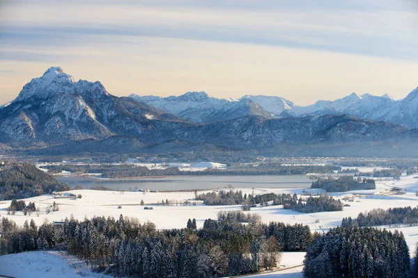 Panoramisch Uitzicht Bergketen Meer Forggensee Beieren Winter — Stockfoto