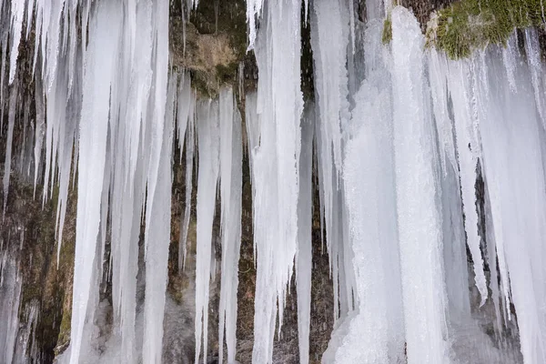 Sok Jégcsapok Vízesés Kaszkád Folyó Ammer Bajorországban — Stock Fotó
