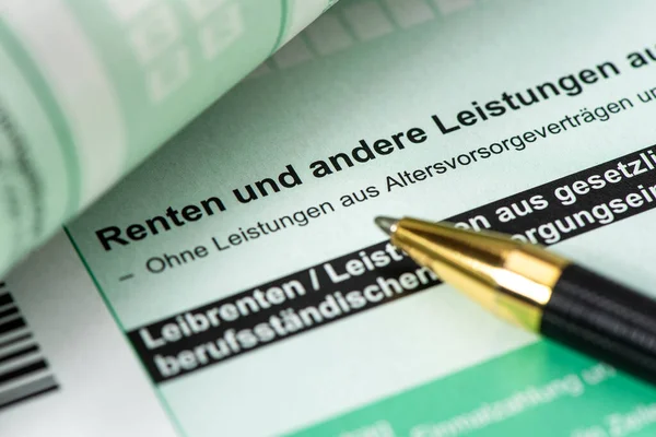 Steuererklärung Für Finanzamt Mit Formular — Stockfoto