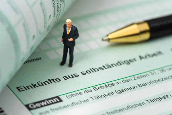 Formulier Voor Belastingaangifte Bij Het Duitse Belastingkantoor — Stockfoto