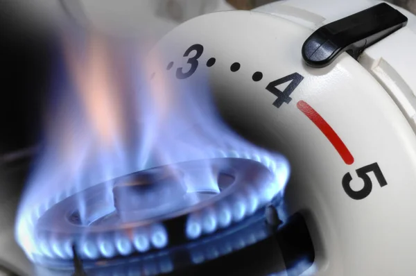 ガス価格と加熱によるエネルギーコストの上昇 — ストック写真