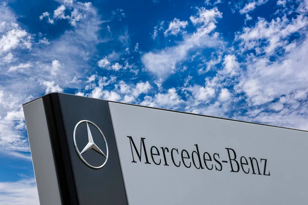 Agradecimento Alemanha Junho 2022 Sinal Publicitário Marca Automóveis Mercedes Frente — Fotografia de Stock