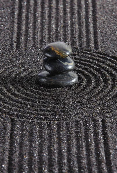 Japanese Zen Garden Yin Yang Stones Textured Sand — Stockfoto