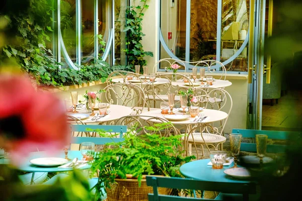 French Restaurant Tables Chairs Patio Paris France — Fotografia de Stock