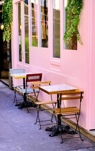 Small French Restaurant Tables Chairs Street Paris France — Foto de Stock