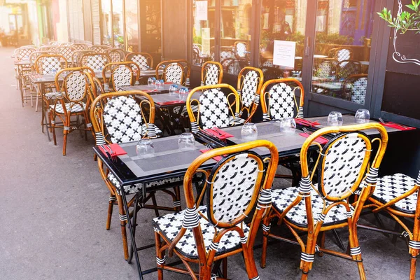 Französisches Restaurant Tische Und Stühle Auf Der Strasse Paris France — Stockfoto