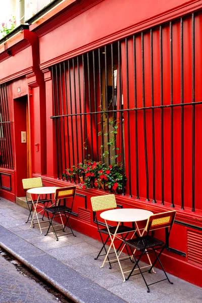 French Restaurant Tables Chairs Row Street Paris France — стокове фото