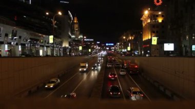 Moskova. gece trafik