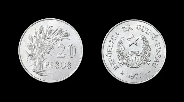 ギニアビサウのコイン — ストック写真