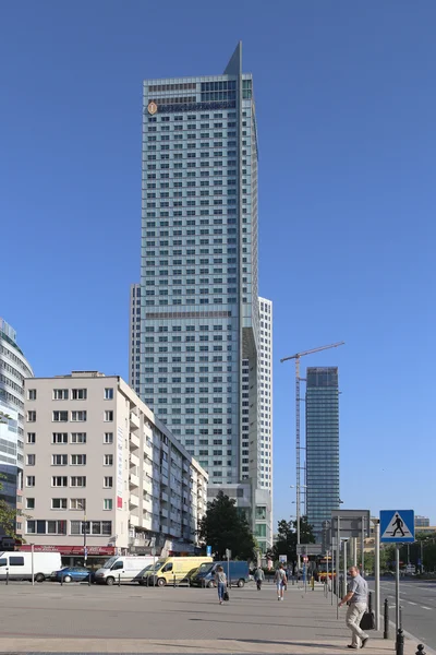 Biznesowe centrum nowoczesny budynek w Warszawie, Polska — Zdjęcie stockowe