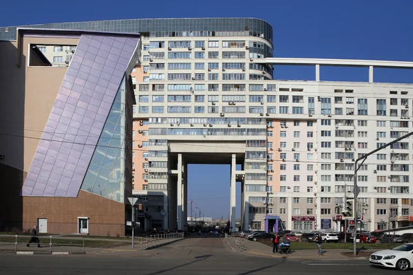 Nieuw gebouwde huis in centrale district van Moskou, Rusland — Stockfoto