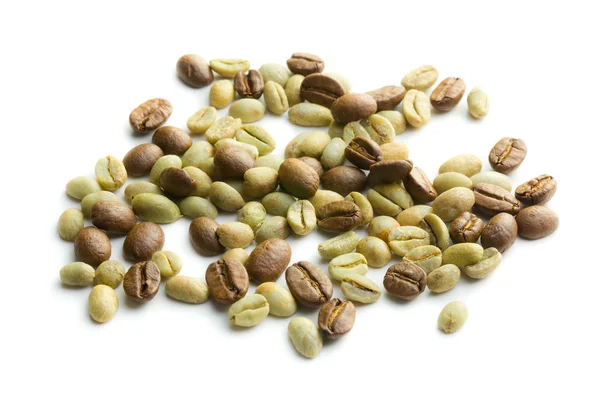 Granos de café verdes y tostados — Foto de Stock