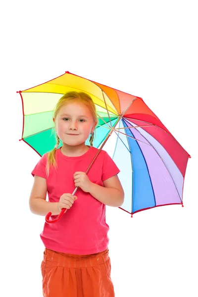Kleines Mädchen mit Regenschirm. — Stockfoto