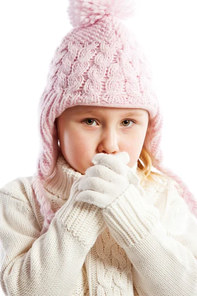 Gadis kecil dengan pakaian hangat . — Stok Foto