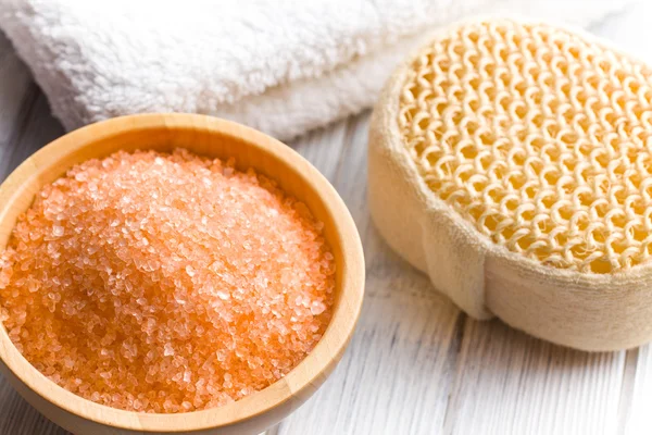 Orange bath salt in wooden bowl — Stock Photo, Image