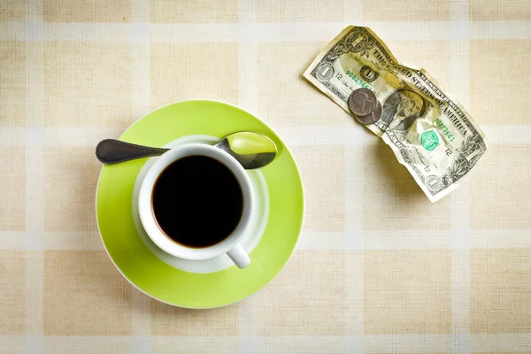 Valuta americana e tazza di caffè — Foto Stock