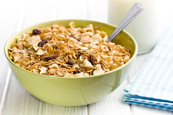 Crunchy muesli in bowl — Stock Photo, Image