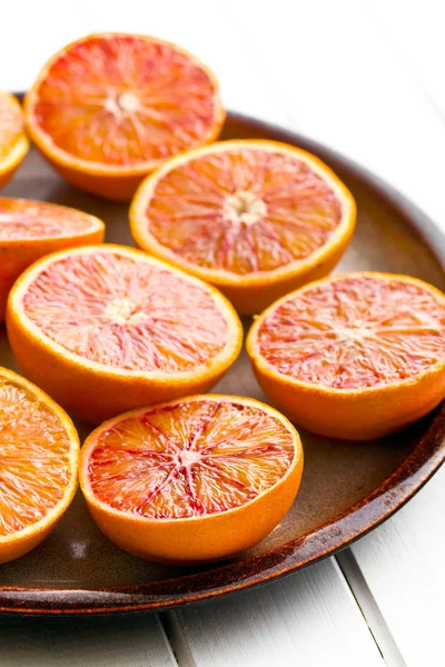 Halves of  red oranges — Stock Photo, Image