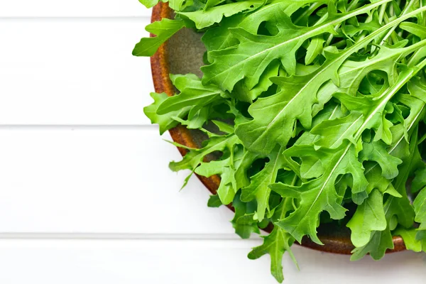 Friss sült saláta kitûnõ elhagyja a lemez — Stock Fotó