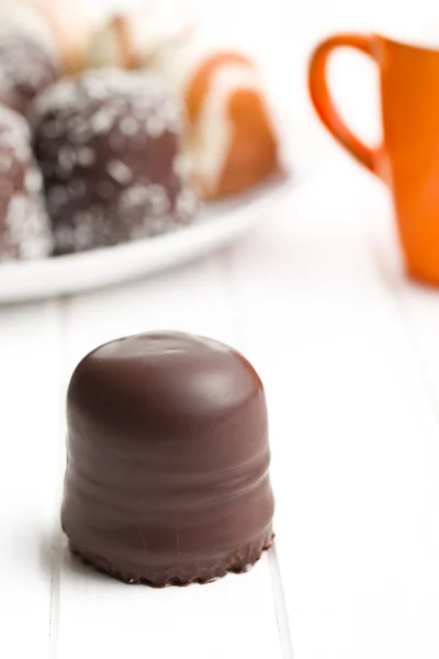 Marshmallow ricoperti di cioccolato — Foto Stock