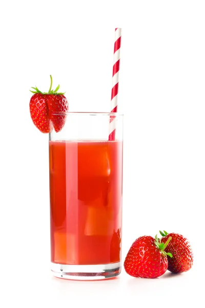 Erdbeersaft im Glas — Stockfoto