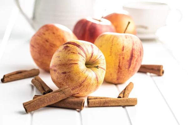 Fresh Autumn Apples Cinnamon Sticks White Table — Stock Photo, Image