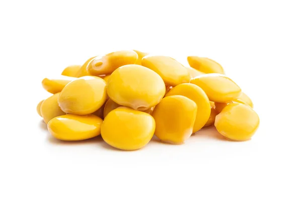 Amarelo Conserva Lupin Beans Isolado Sobre Fundo Branco — Fotografia de Stock