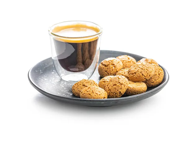 Amaretti Kex Söta Italienska Mandel Cookies Och Kaffekopp Isolerad Vit — Stockfoto