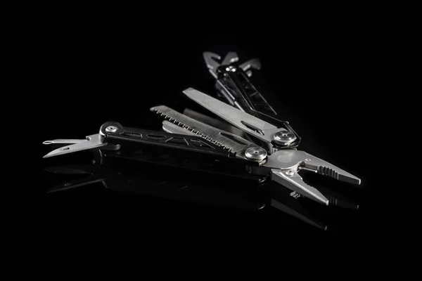 Многоинструментальные Плоскогубцы Другими Инструментами Ножом Многофункциональные Плоскогубцы — стоковое фото