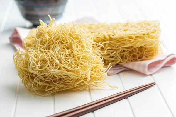 Instant Noodles Uncooked Chinese Noodles White Table — Stock Photo, Image