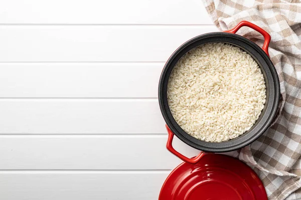 Riz Risotto Carnaroli Non Cuit Dans Une Casserole Vue Dessus — Photo