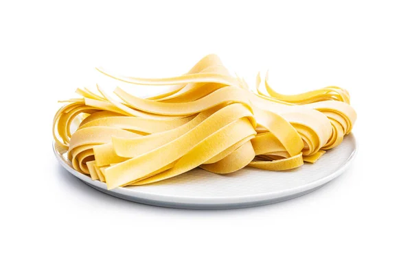 Ungekochte Pappardelle Pasta Isoliert Auf Weißem Hintergrund — Stockfoto