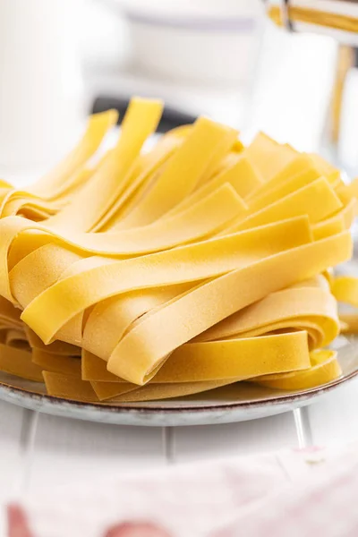 Uncooked Pappardelle Pasta Plate White Table — Φωτογραφία Αρχείου