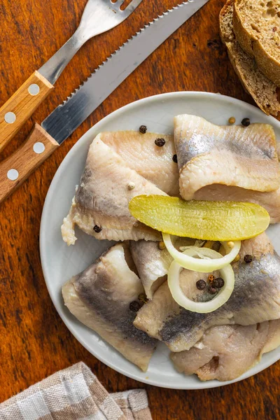 Pesce Aringa Marinato Sul Piatto Vista Dall Alto — Foto Stock