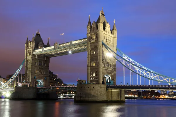 Famoso Tower Bridge, Londres — Foto de Stock