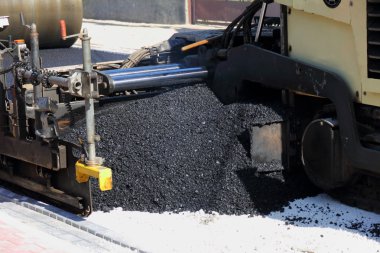 yol inşaat sahasında yol makine