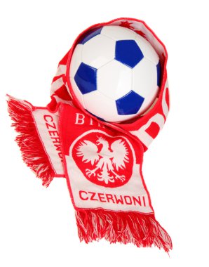 Futbol Polonya sembolleri: taraftar atkı ve futbol