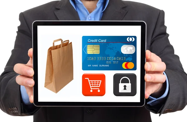 Affärsman presentera säker shopping i en digital tablett — Stockfoto