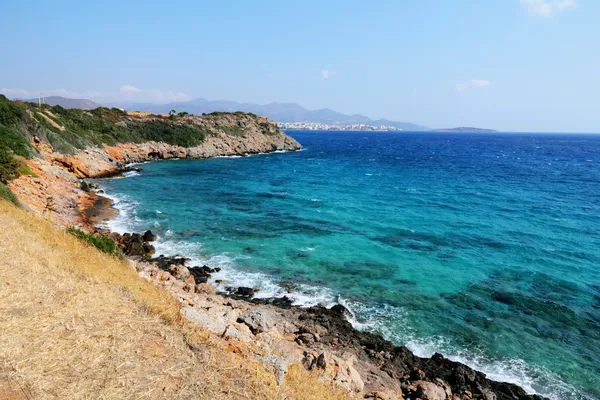 Mare blu con scogli a Creta, Grecia — Foto Stock