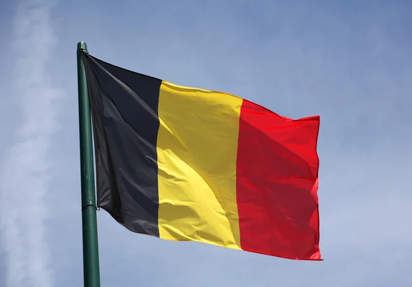 La bandera de Alemania ondeando en el viento —  Fotos de Stock