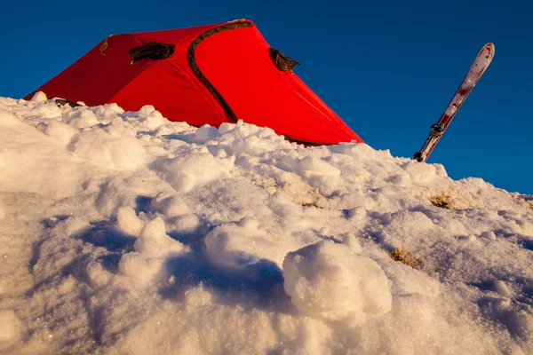 Winter camping — Stock Photo, Image