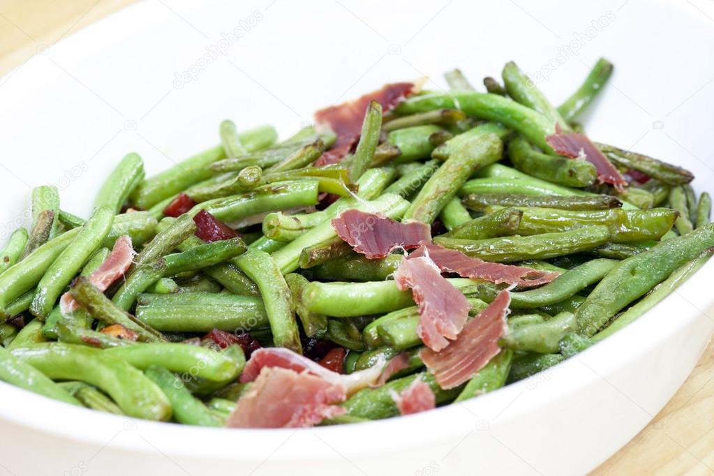 Fried green beans with ham