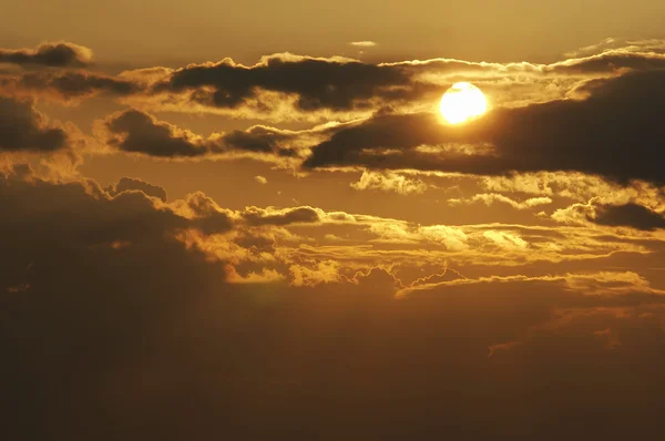 Nuages au coucher du soleil — Photo