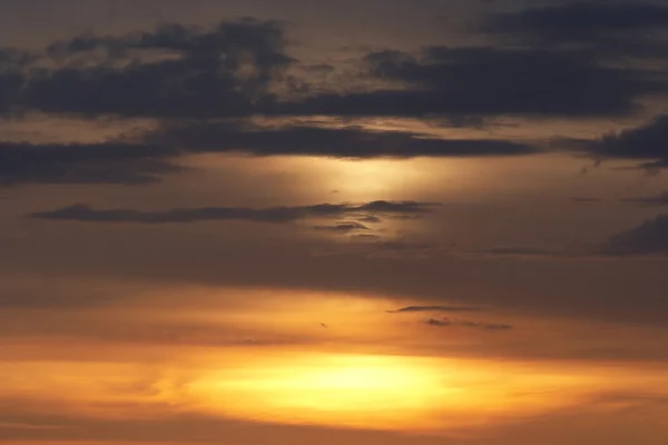 Roter Himmel - düster — Stockfoto