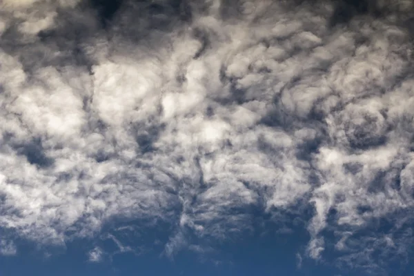 Тёмные облака — стоковое фото