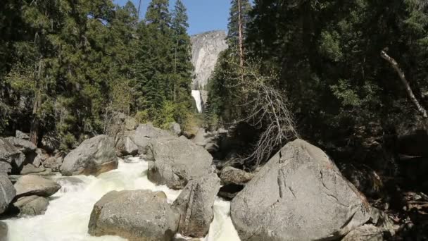 Vernal Falls Yosemite — Stockvideo