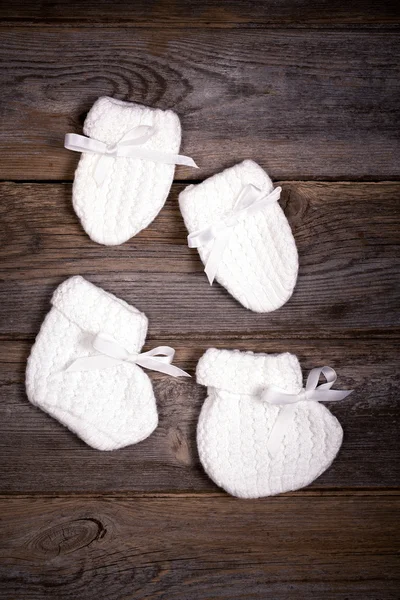 Chaussons et mitaines bébé — Photo